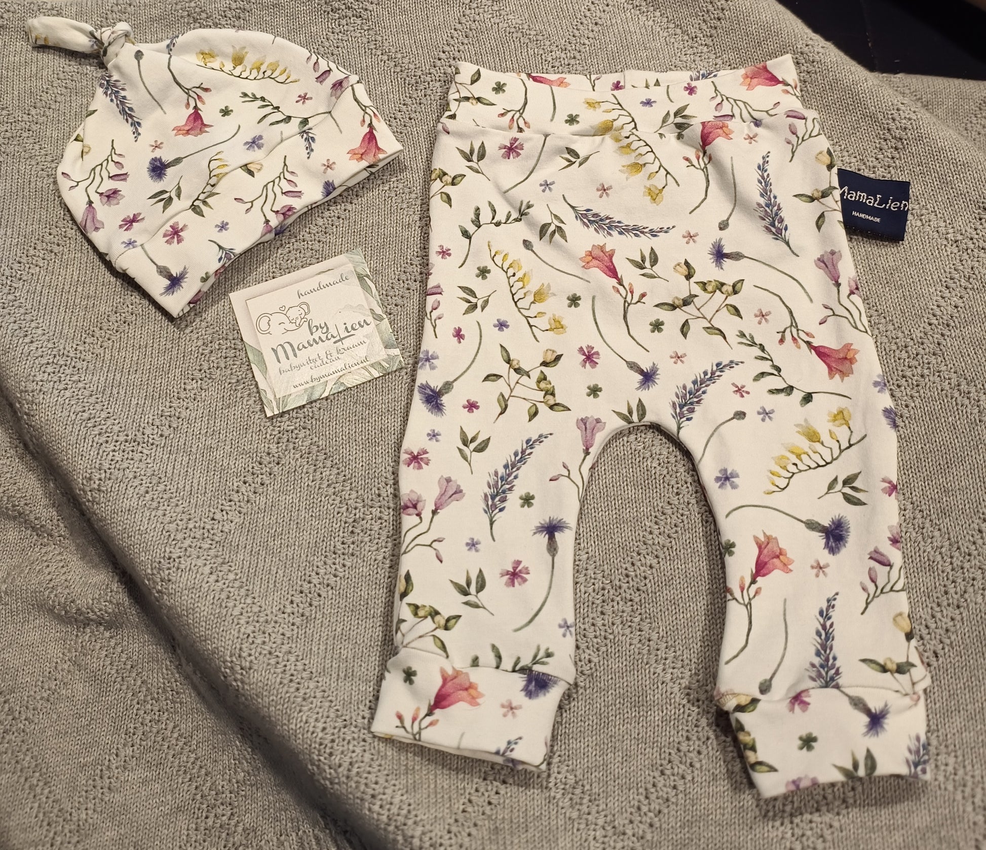 Baby setje maat 62/68 vrolijke bloemen