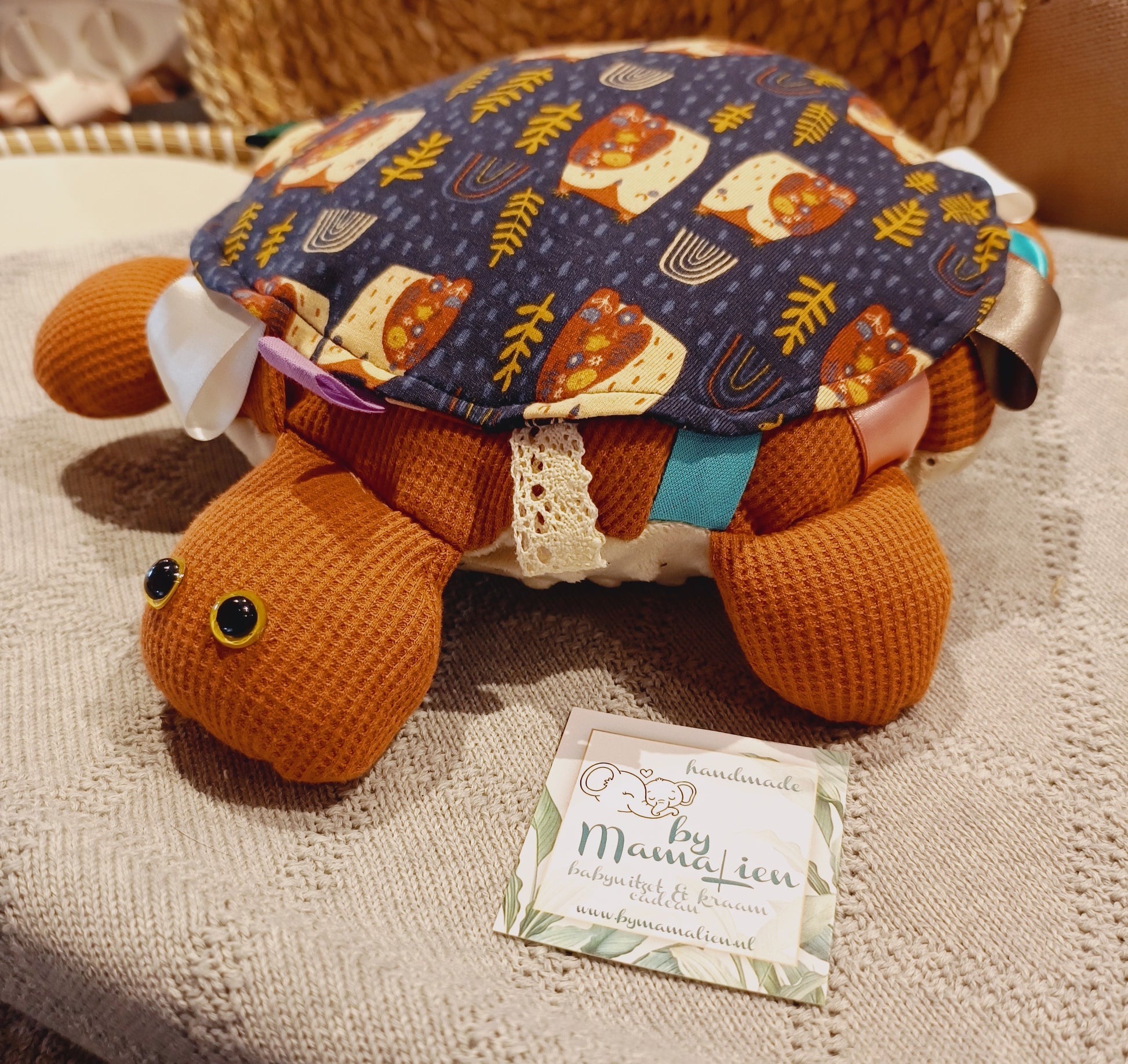Knuffel schildpad By MamaLien blauwe uiltjes