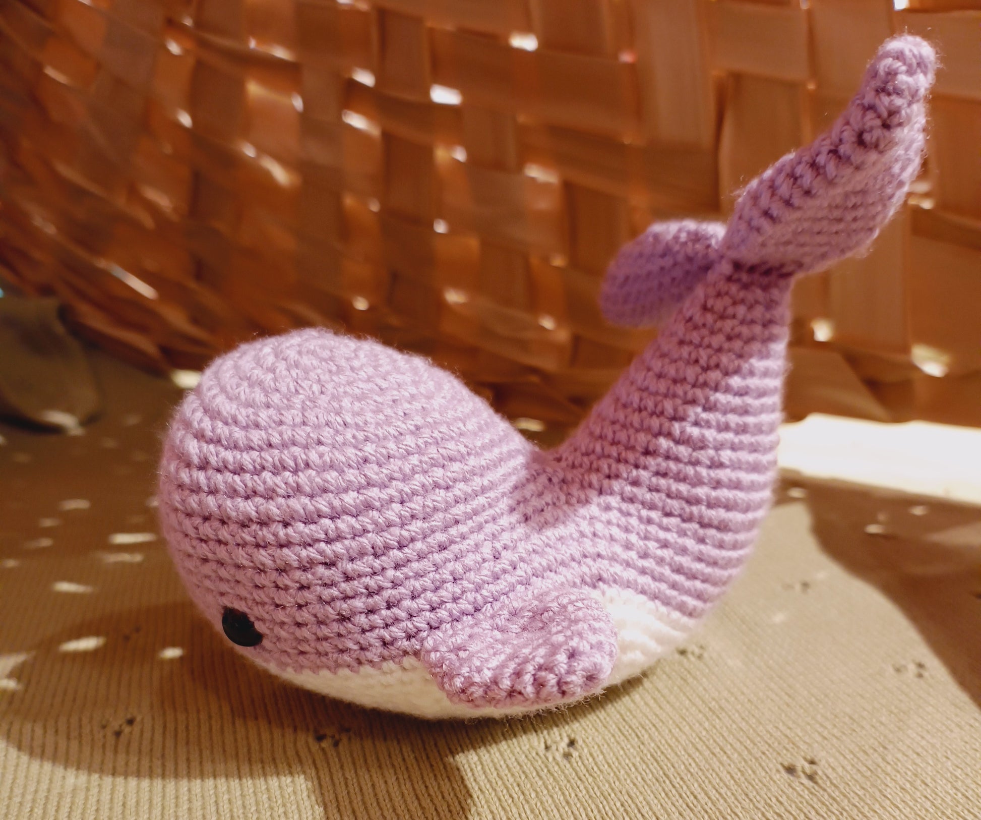Gehaakte paarse walvis
