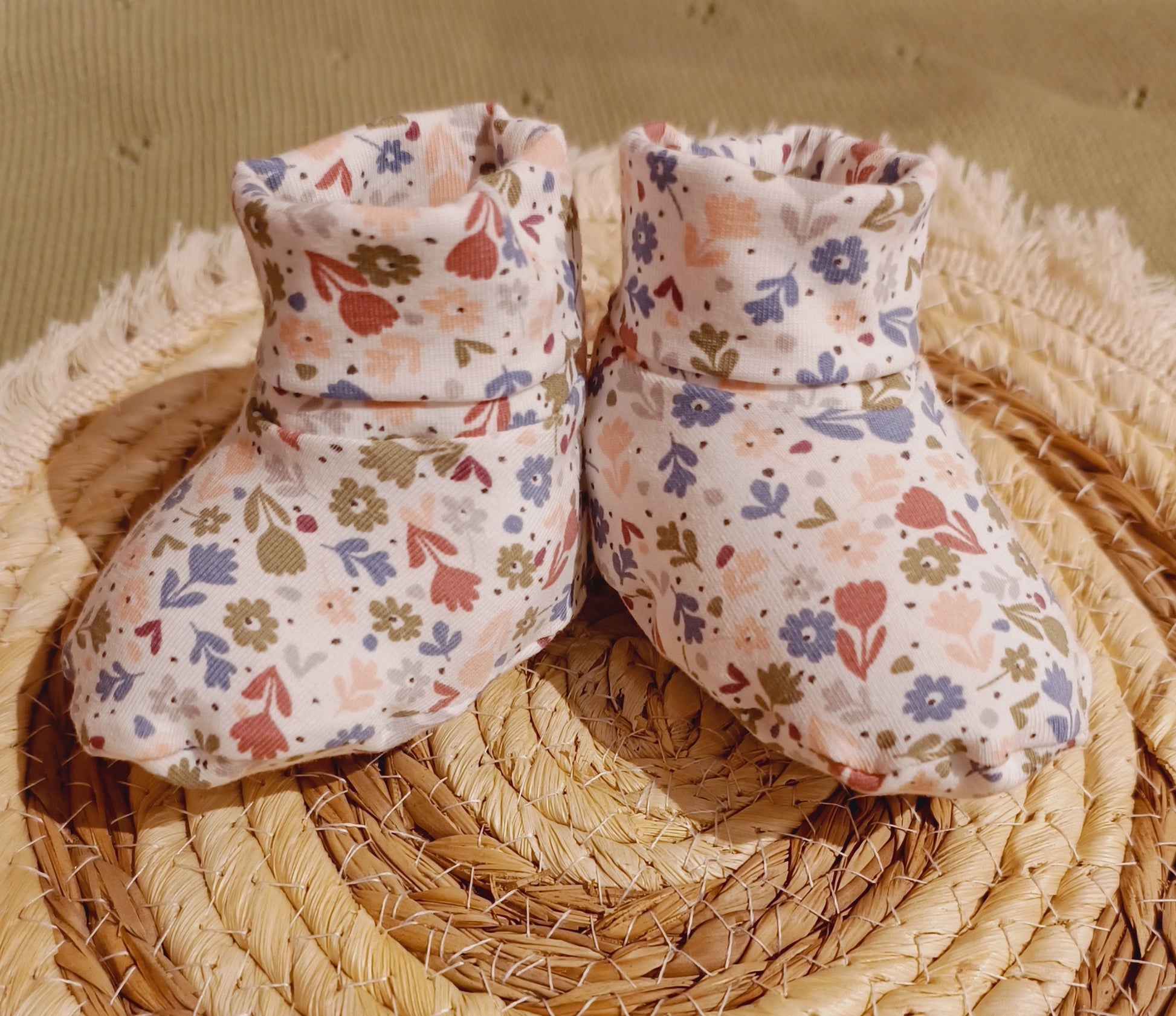 Baby slofjes lieve bloemetjes