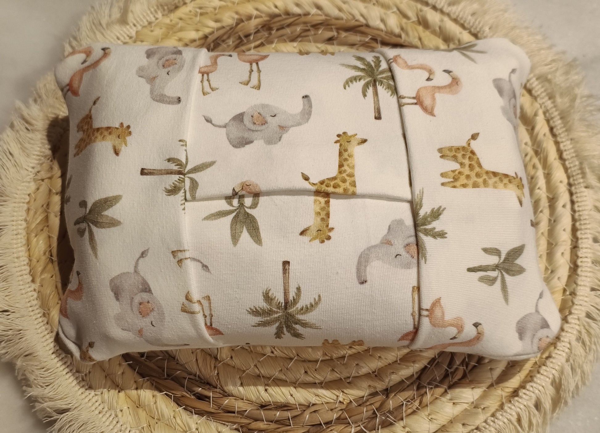 Luier doekjes cover kleine olifantjes en girafjes