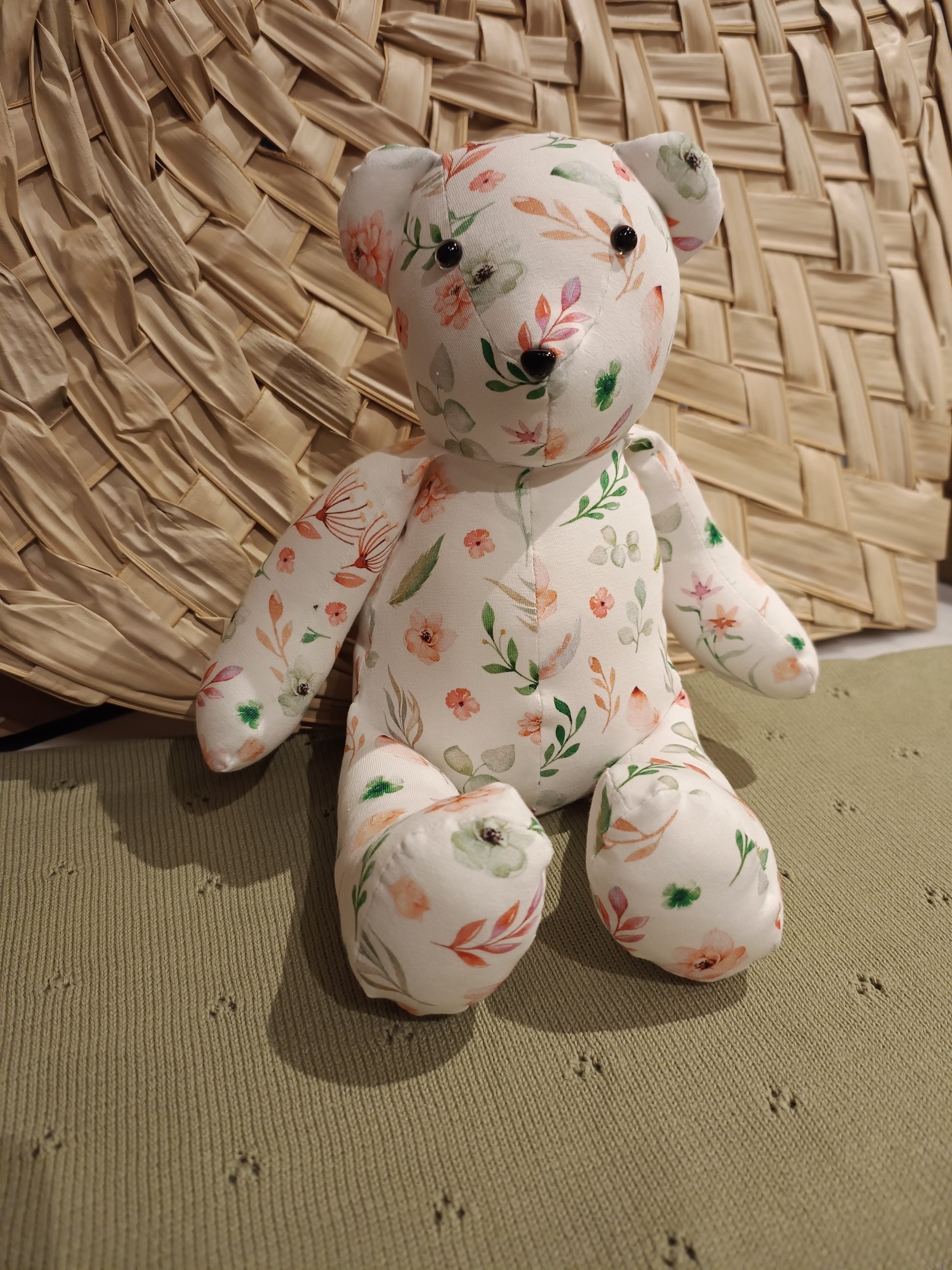 Stoffen knuffelbeer roze groene bloemen