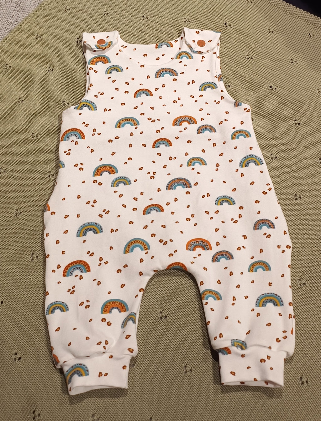 Baby salopette regenboogjes terra maat 56