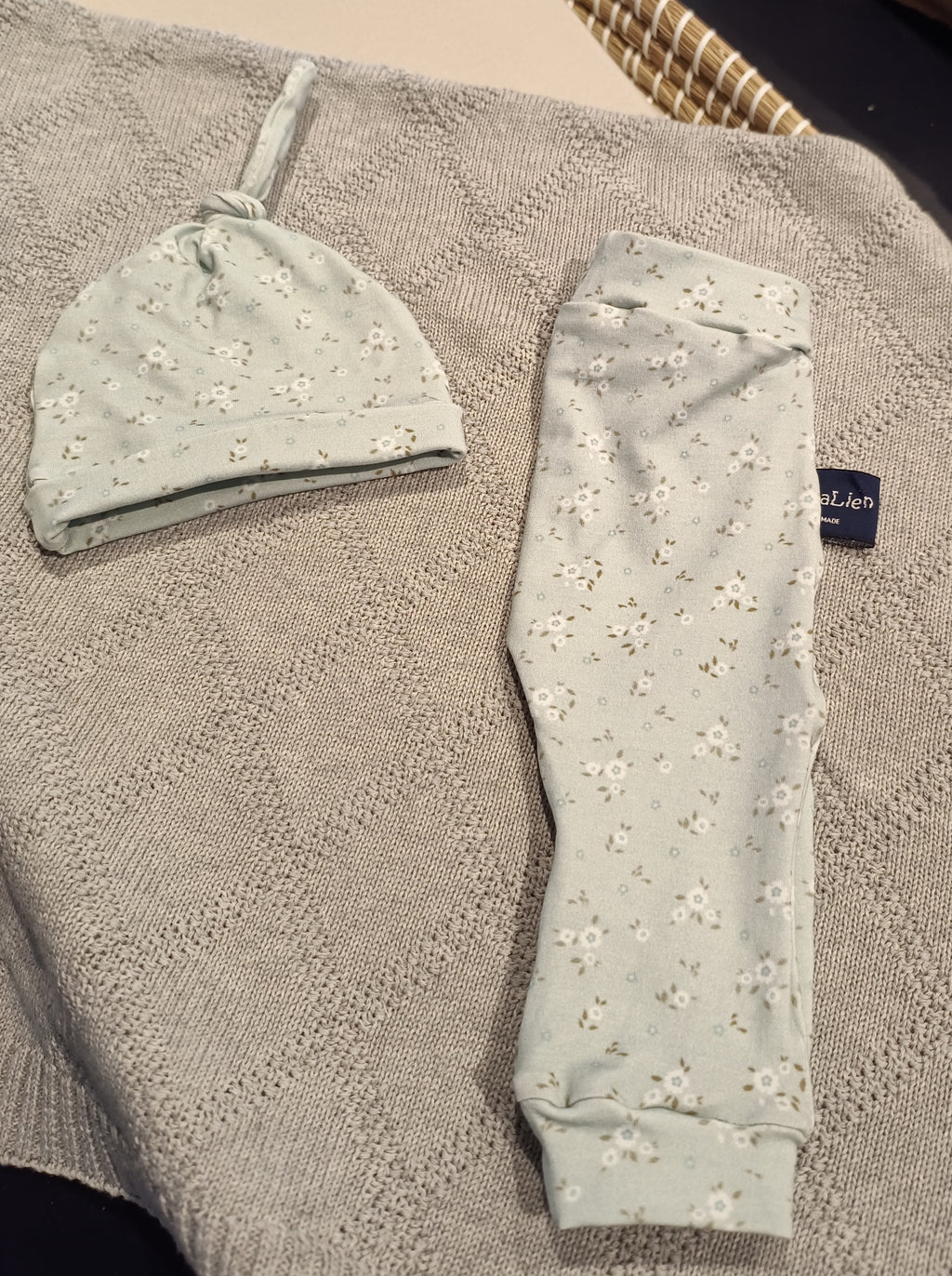 Baby setje maat 50/56 blauwe bloemen