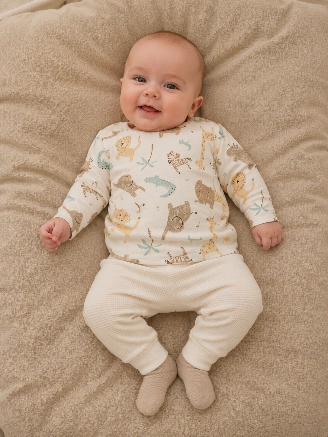 Setje broekje en shirtje dierentuin maat 62 / 68