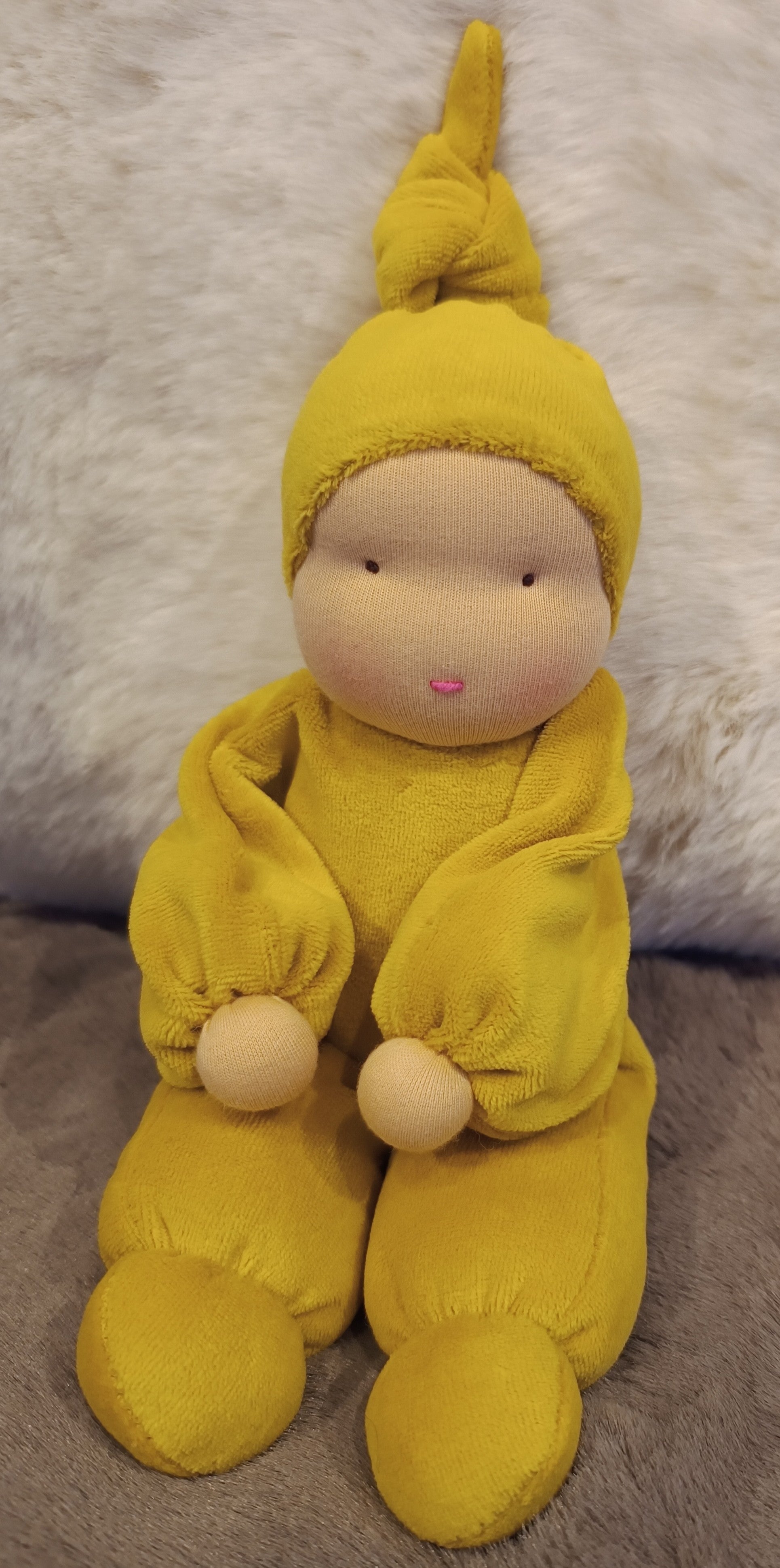 Antroposofische zonnekind / Waldorf pop geel