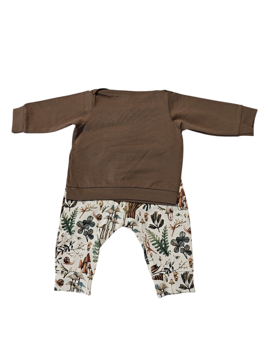 Setje broekje en shirtje bruin herfst maat 56