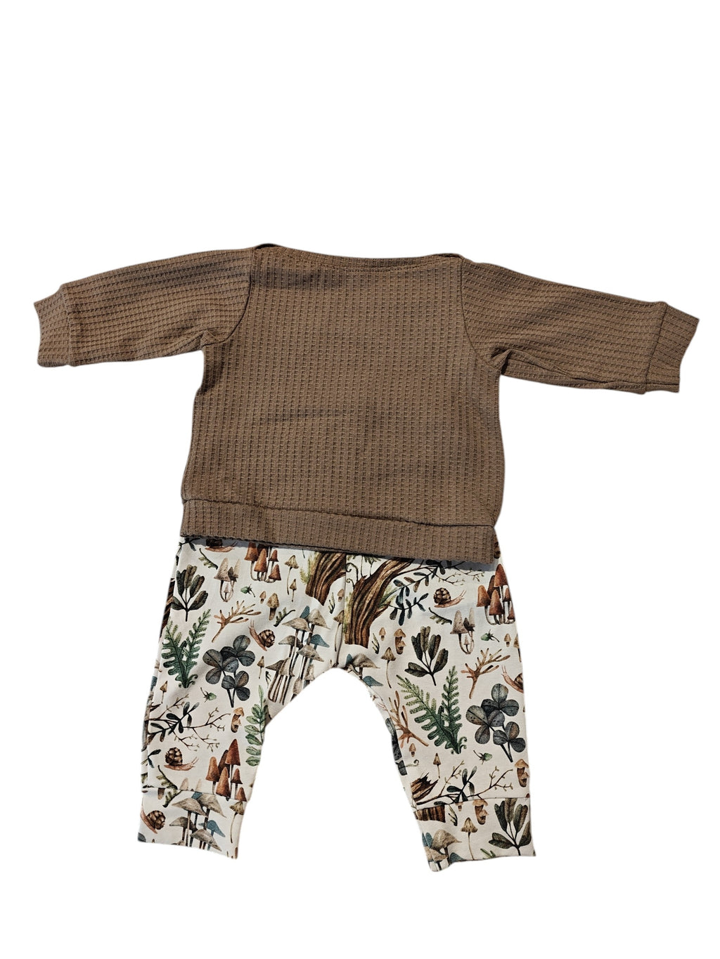 Setje broekje en shirtje bruine wafel herfst maat 56